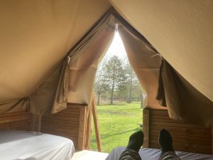 Aménagements intérieurs des tentes bivouac