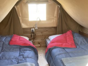 Aménagements intérieurs des tentes bivouac